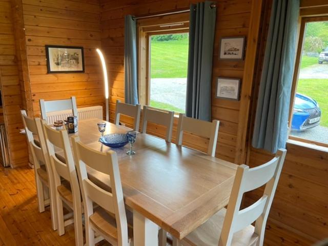 Luxury 3 Bedroom, 3 Bathroom Lodge With Hot Tub Лланбедр Екстер'єр фото