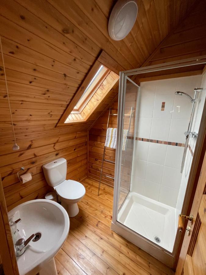 Luxury 3 Bedroom, 3 Bathroom Lodge With Hot Tub Лланбедр Екстер'єр фото