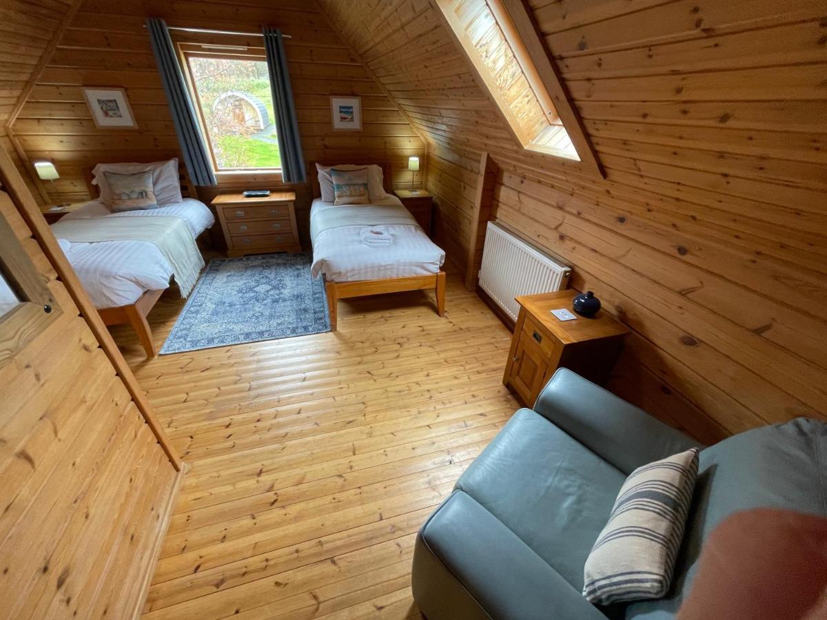 Luxury 3 Bedroom, 3 Bathroom Lodge With Hot Tub Лланбедр Екстер'єр фото
