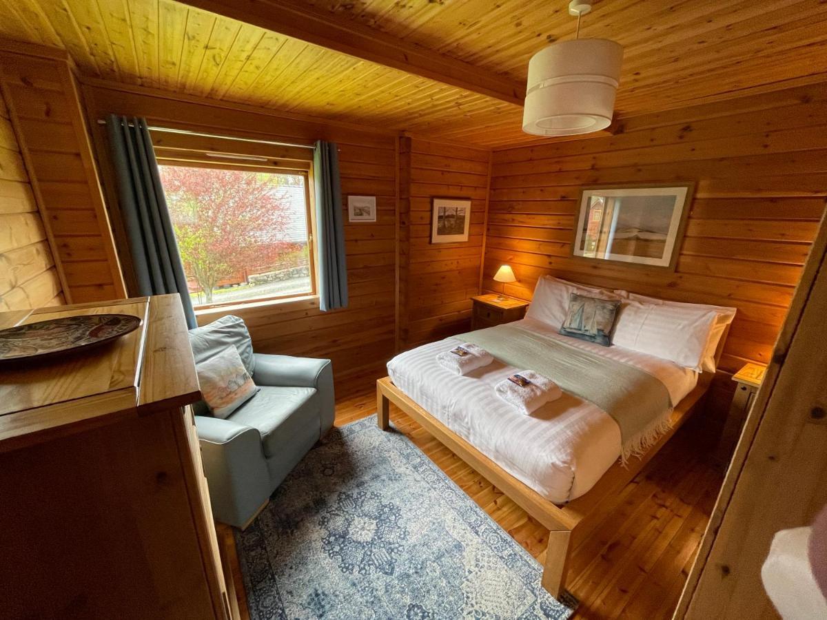 Luxury 3 Bedroom, 3 Bathroom Lodge With Hot Tub Лланбедр Екстер'єр фото